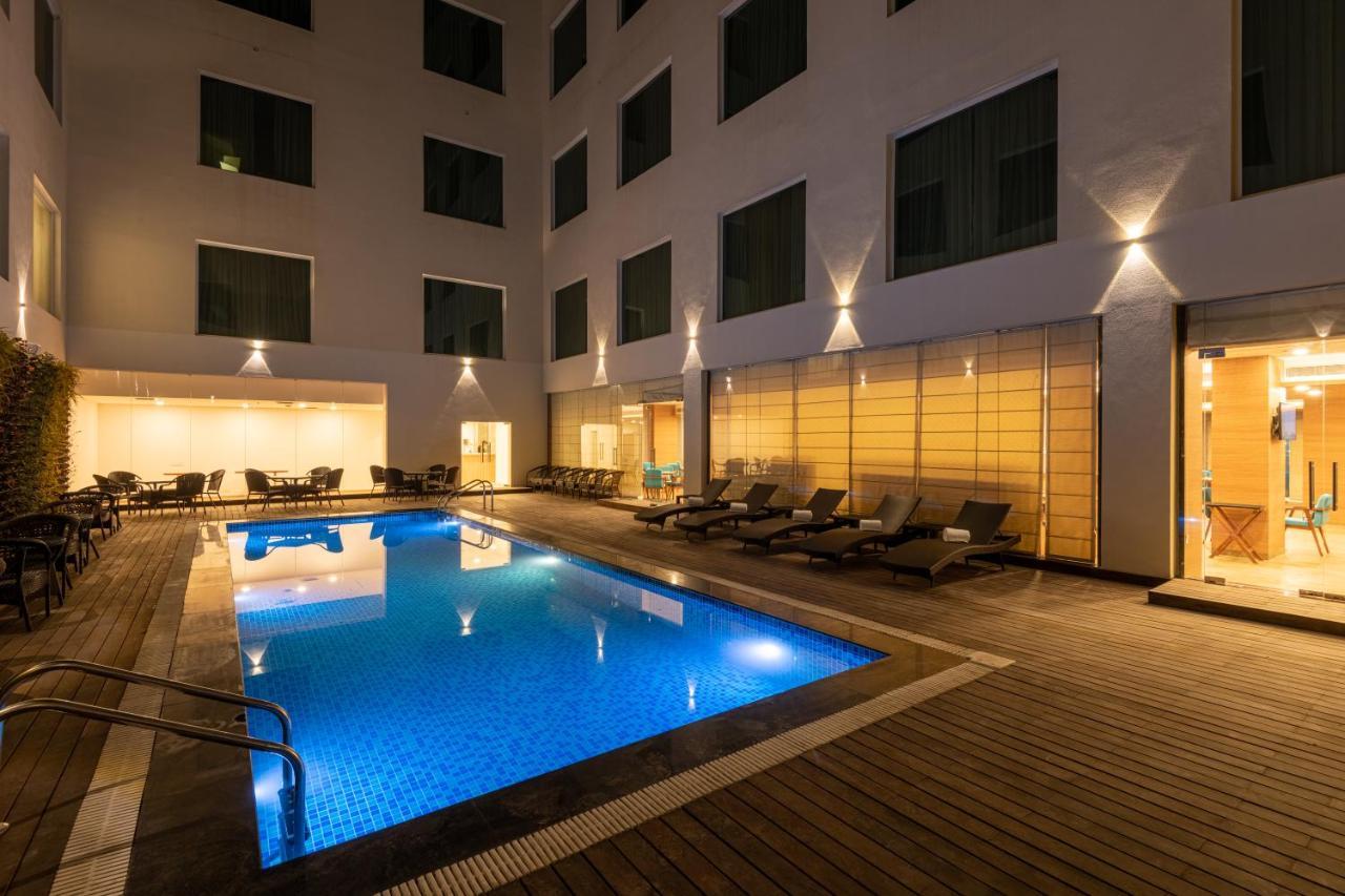 Expoinn Suites And Convention Greater Noida Ngoại thất bức ảnh