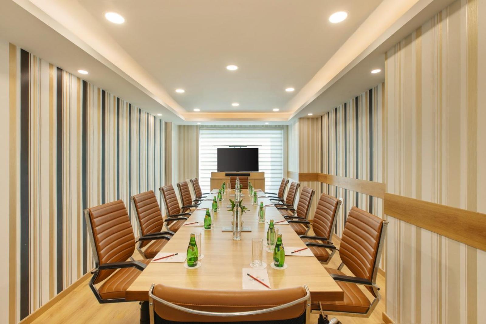 Expoinn Suites And Convention Greater Noida Ngoại thất bức ảnh