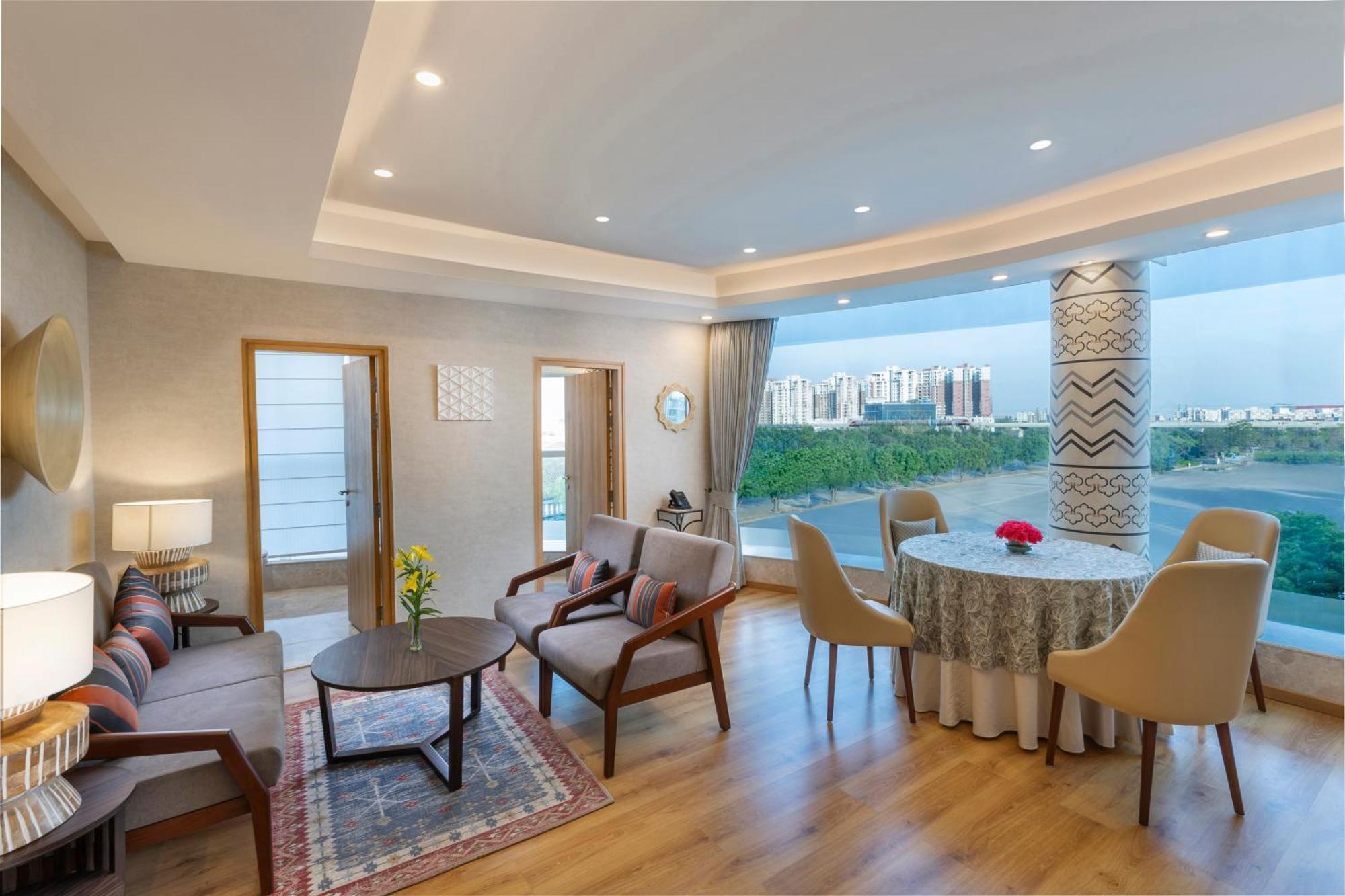 Expoinn Suites And Convention Greater Noida Ngoại thất bức ảnh